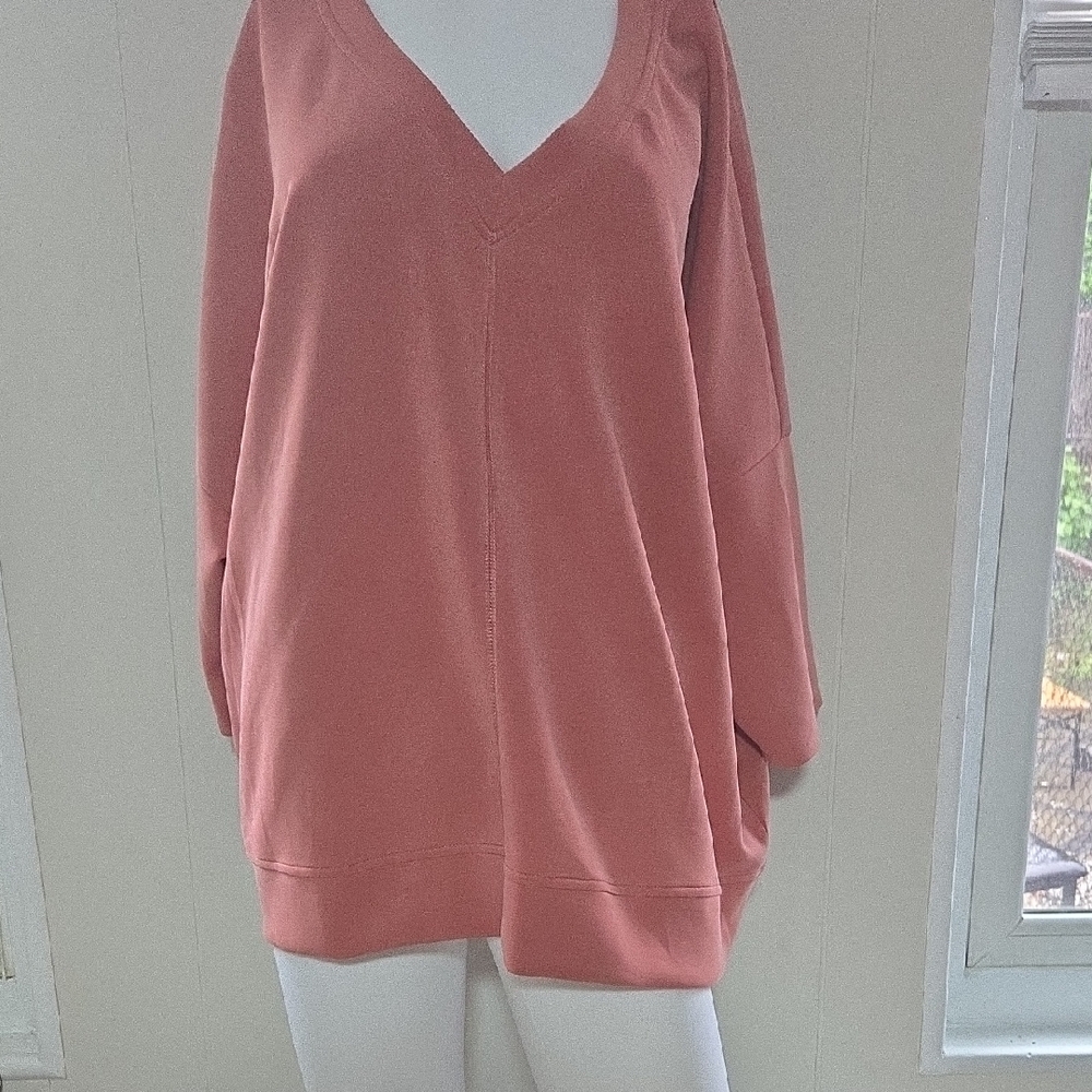 Cable & Gauge Pink V-Neck Sweater with Tunic Length